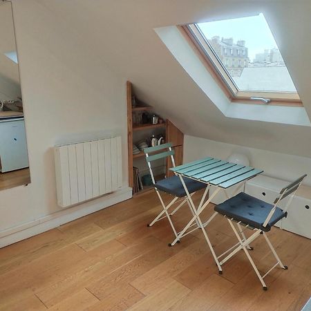 Studio Sous Les Toits Et Mezzanine - Vincennes Bagian luar foto